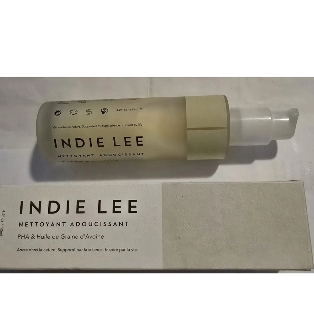 Indie Lee~Soothing Cleanser~PHA & Oat Kernel Oil~4.2 fl oz / 125ml~Full Size~NIB